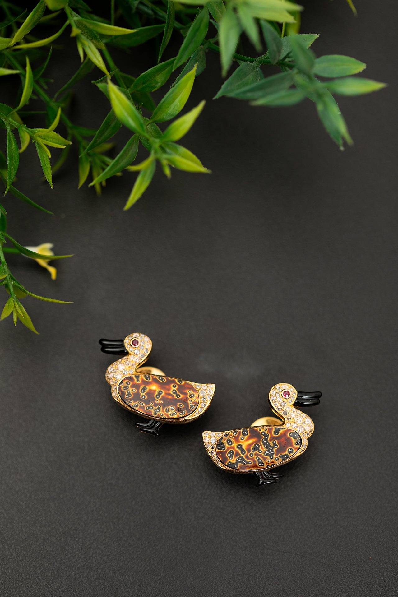 Duck Earrings with Brown lacquer and Diamond