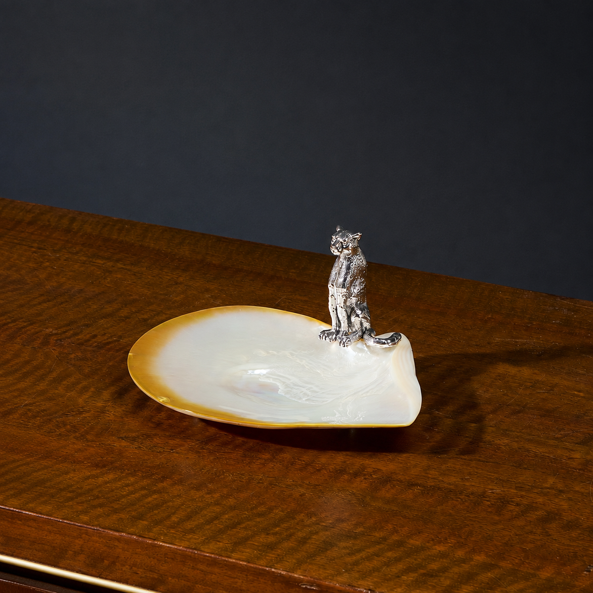 Mother of Pearl Plate with Silver Cheetah