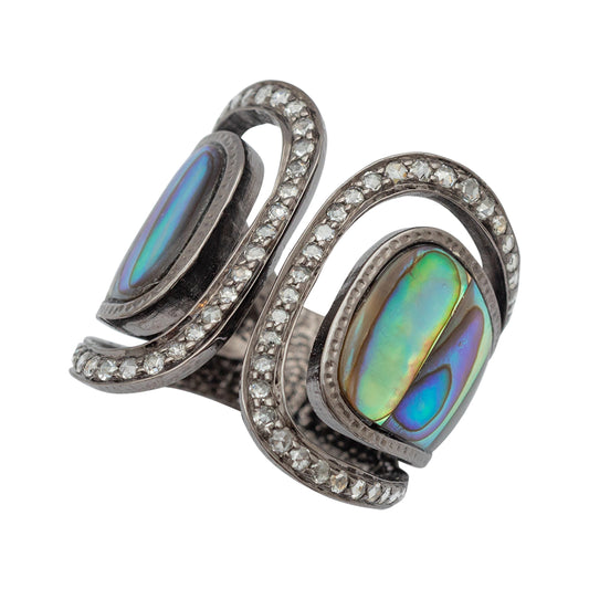 Abalone Shell Ring Decorated with Diamond