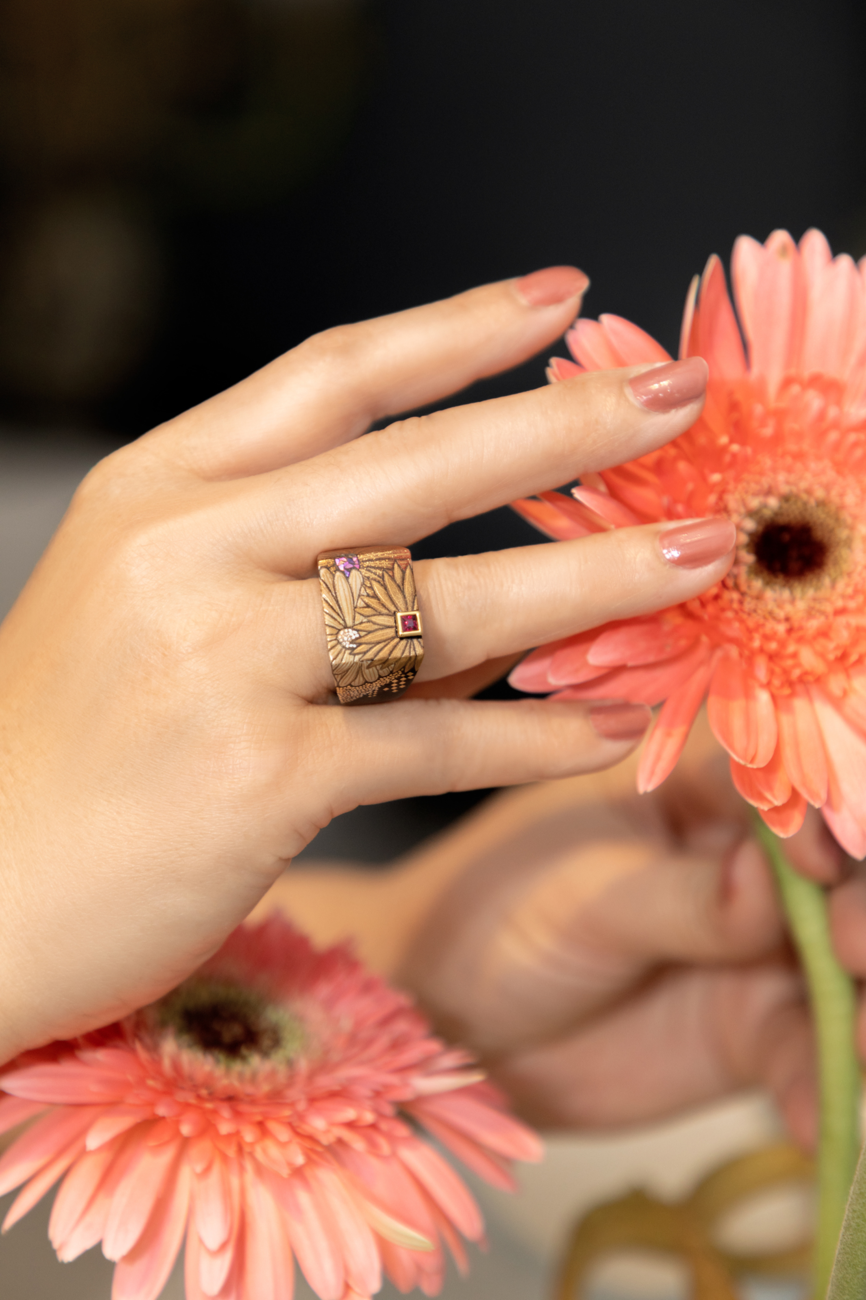Maki-e Lacquer Ring with Ruby