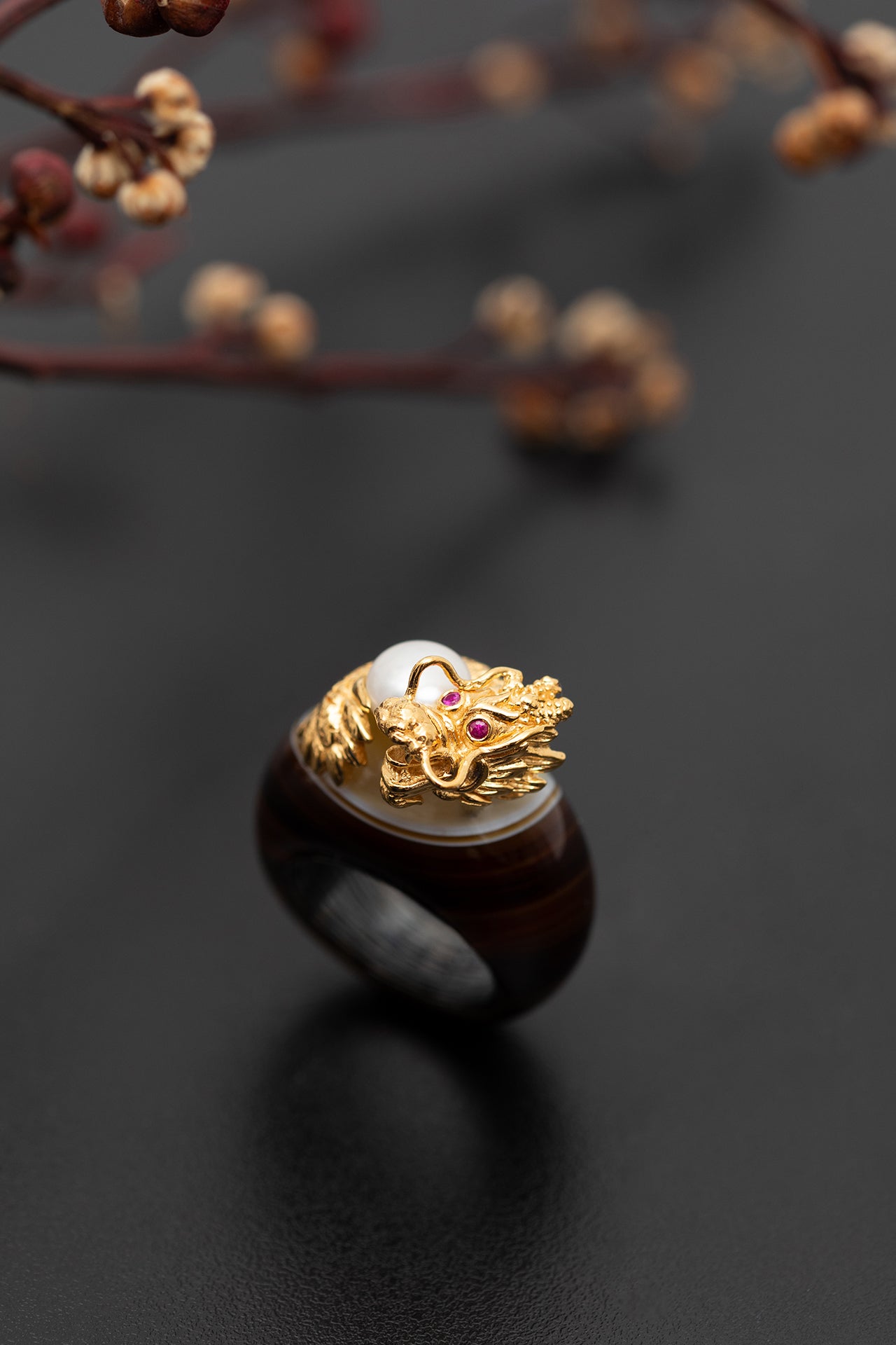 Golden Dragon and Agate Dome Ring