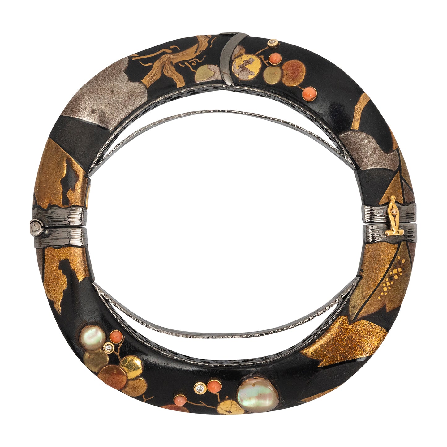 Japanese Garden Inspired Lacquer Bangle with Diamond and Red Stone