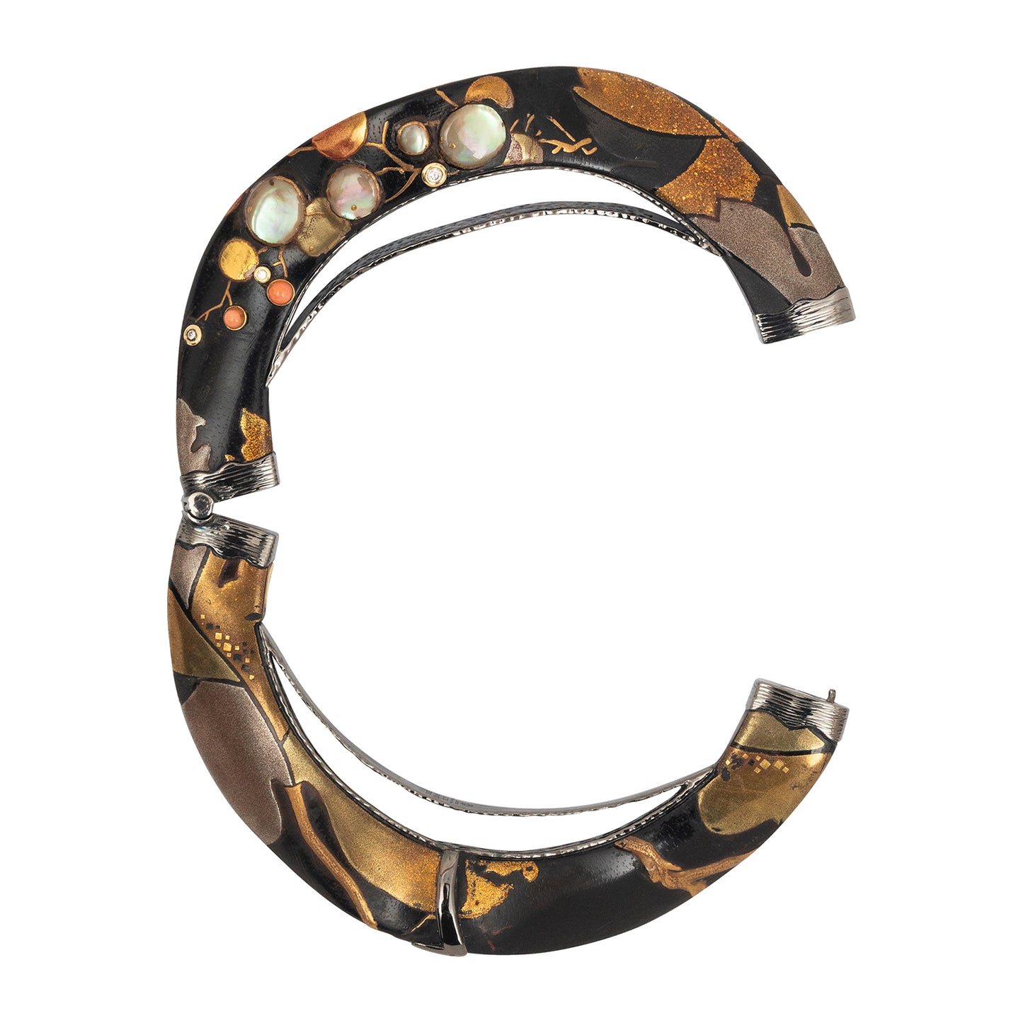 Japanese Garden Inspired Lacquer Bangle with Diamond and Red Stone