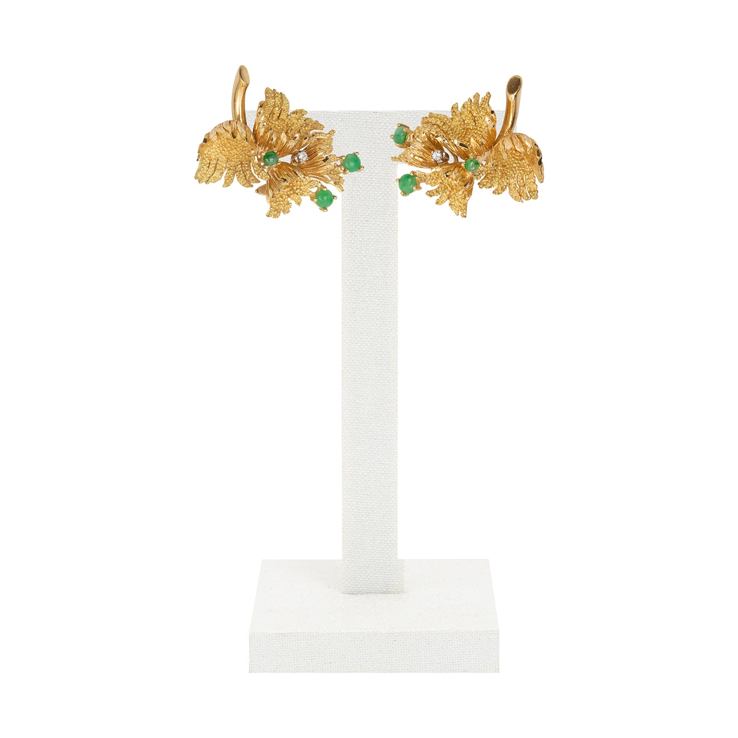 Vintage Flower Brooch with Jades and Diamonds (Circa 1960-1970)