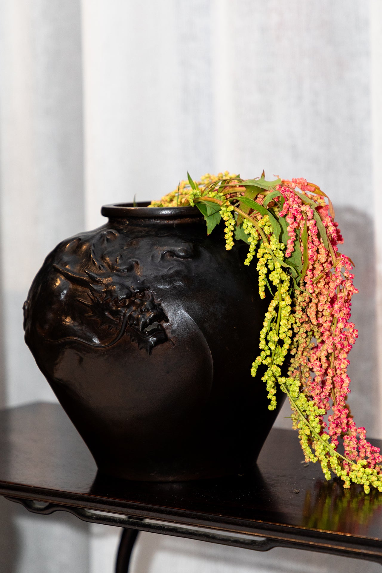 Black Dragon Vase