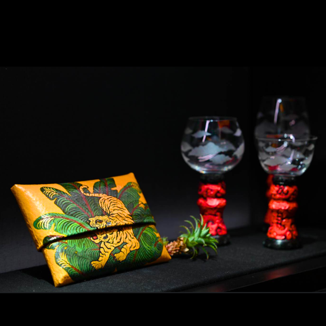 Yellow Jungle Tiger Clutch