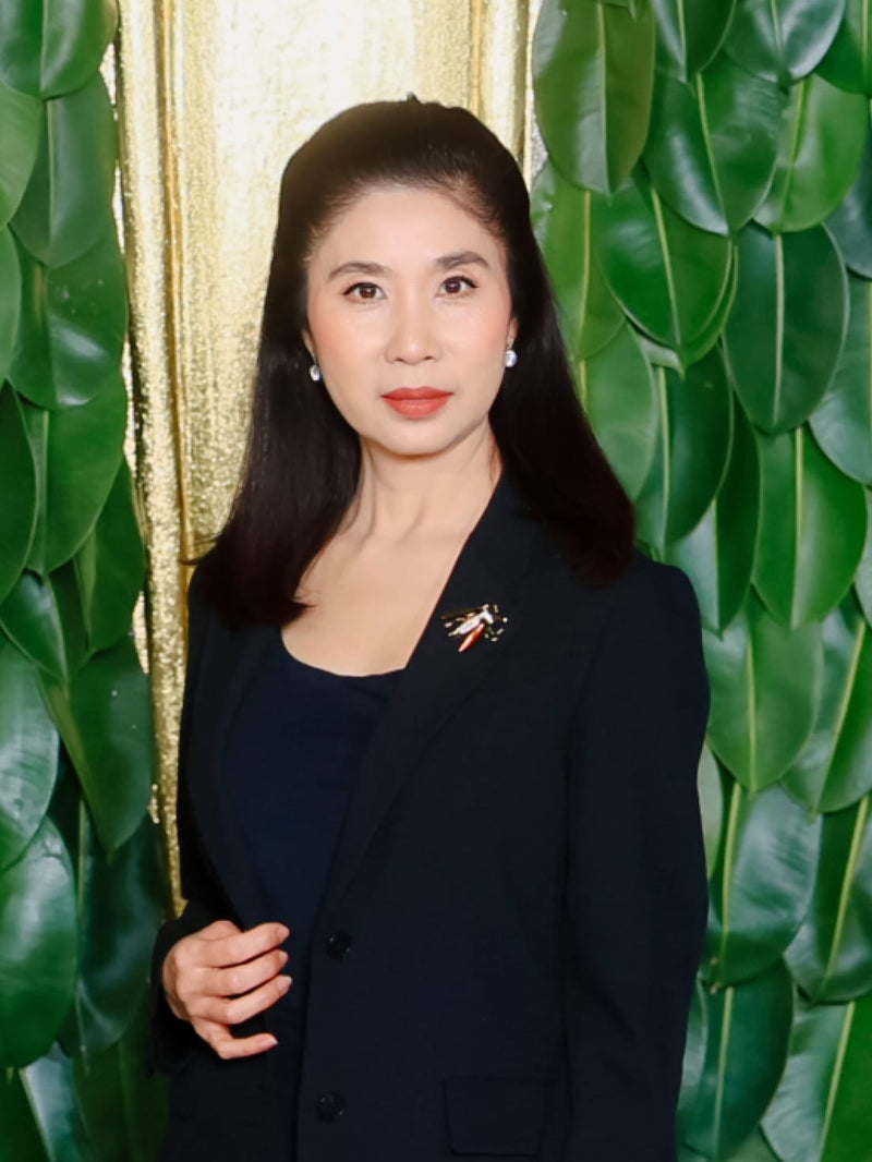 Darin Manadamrongtham ( Praew)