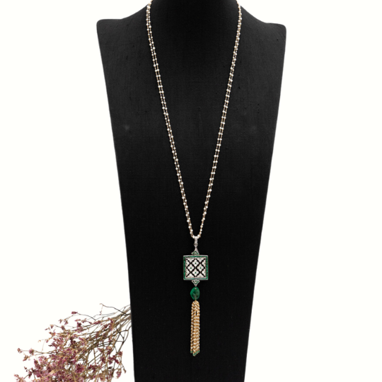 Framed Emerald Flower Necklace with Basra Pearl & Diamond