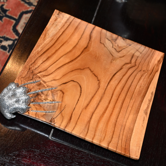 The Clawing Tiger Plate
