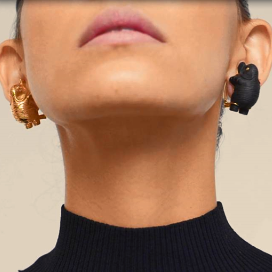 Elephant earrings with Black Wood and 9k Gold