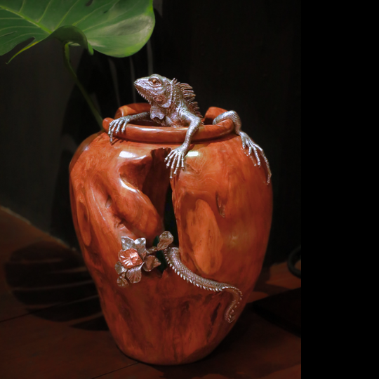 Teak Wood jar with Silver Iguana